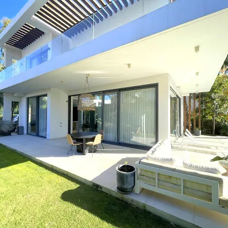 Exquisite 4 Bdrms 7 Min To Puerto Banus 11 Villa