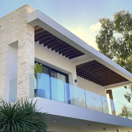 Villa Exquisite 4 Bdrms 7 Min To Puerto Banus 11