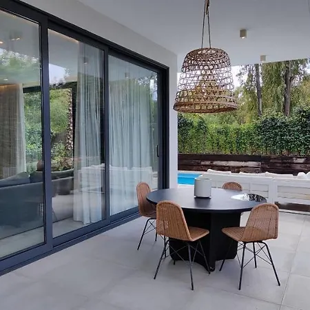 Exquisite 4 Bdrms 7 Min To Puerto Banus 11 * Estepona