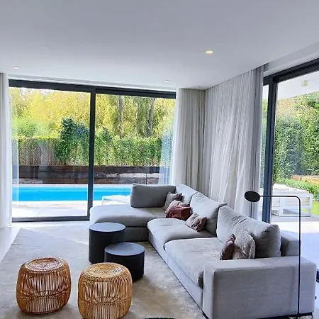 Exquisite 4 Bdrms 7 Min To Puerto Banus 11 Estepona