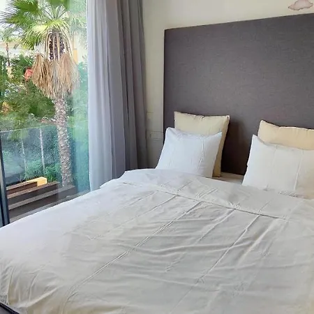 Exquisite 4 Bdrms 7 Min To Puerto Banus 11