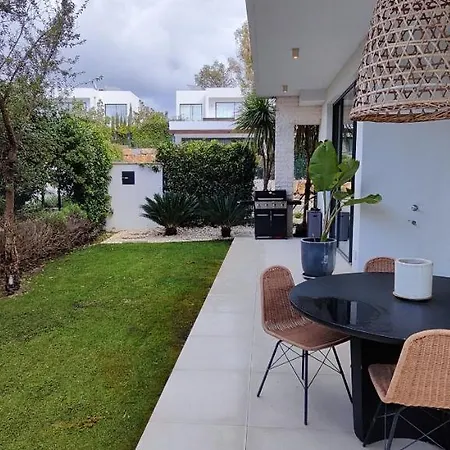 Exquisite 4 Bdrms 7 Min To Puerto Banus 11